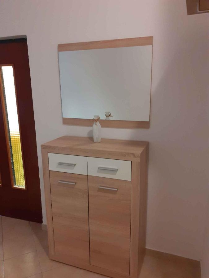 Apartment Lopar 9 Bagian luar foto