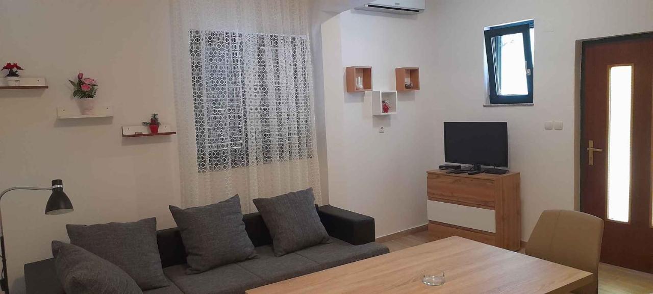 Apartment Lopar 9 Bagian luar foto