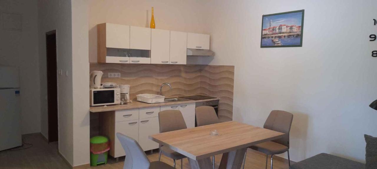 Apartment Lopar 9 Bagian luar foto